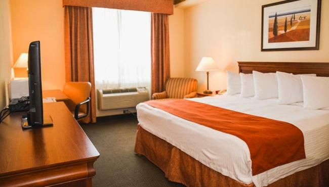 Country Inn & Suites By Radisson, London South, On Екстериор снимка